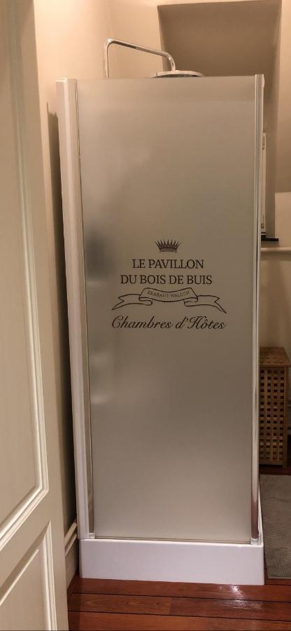 B&B Le Pavillon Du Bois De Buis Perwez エクステリア 写真