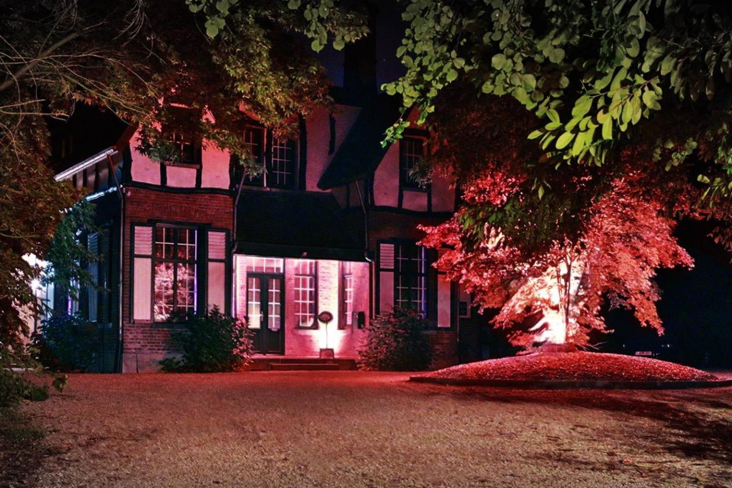 B&B Le Pavillon Du Bois De Buis Perwez エクステリア 写真