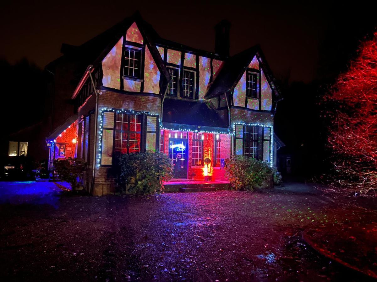 B&B Le Pavillon Du Bois De Buis Perwez エクステリア 写真